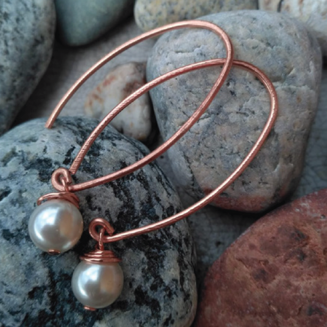 Maryna Rose Copper earring with pearl