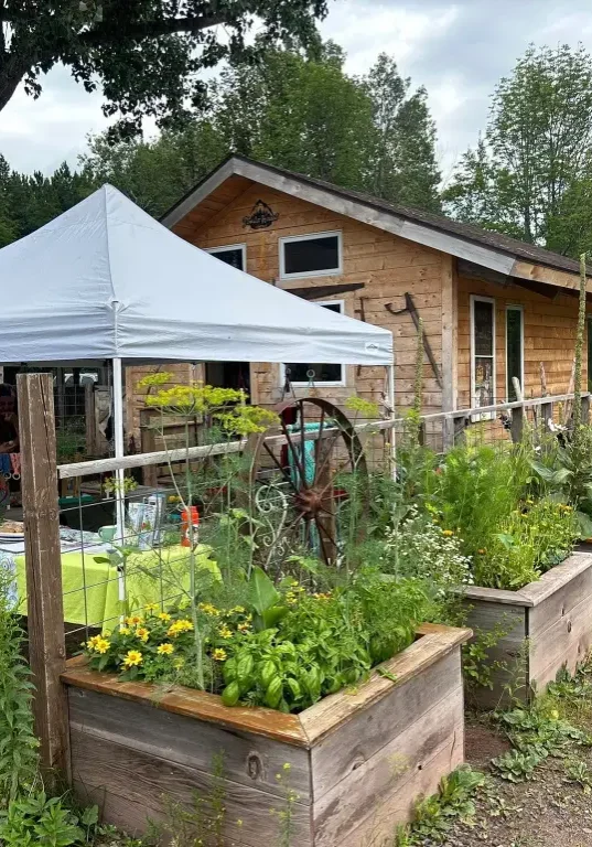Powderhound Farm & Art